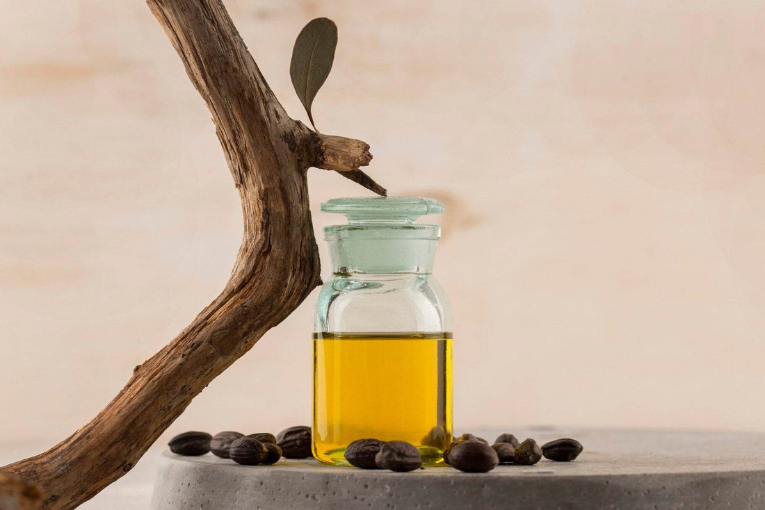 The Benefits of Jojoba Oil for the Face: Uses and Tips - ENDLESS PURE